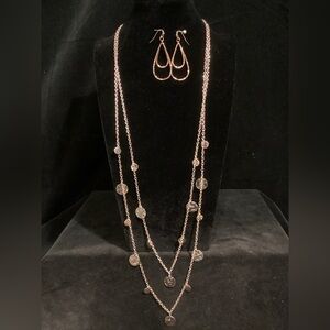 Long necklace and earring set in copper tone, hammered metal